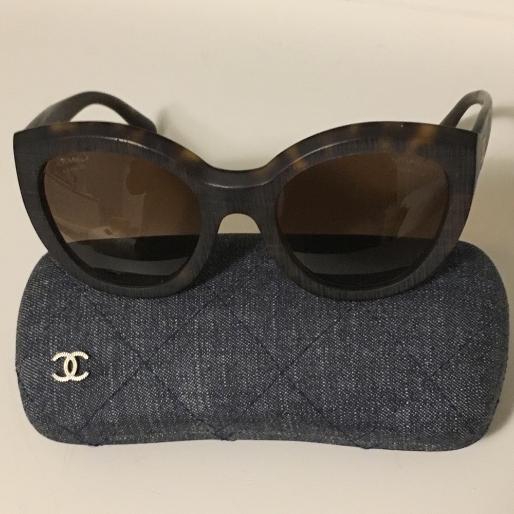Chanel sunnies